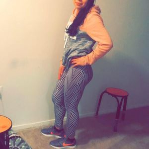 Meet your Posher, Lorena